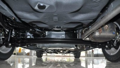 新車(chē)是否需要底盤(pán)保養(yǎng)?一定要噴底盤(pán)防銹漆嗎?